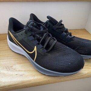 Never Worn Women's Nike Air Zoom Pegasus 38